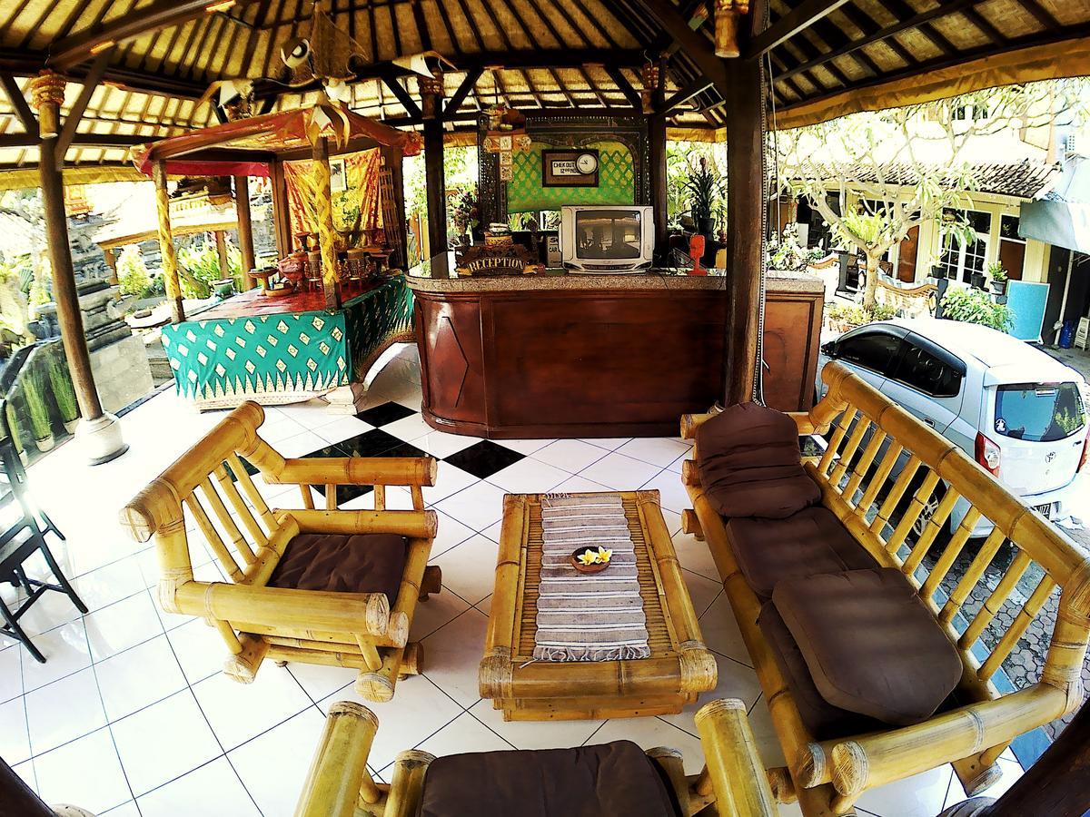 Surf Doggie Inn Kuta  Exterior photo